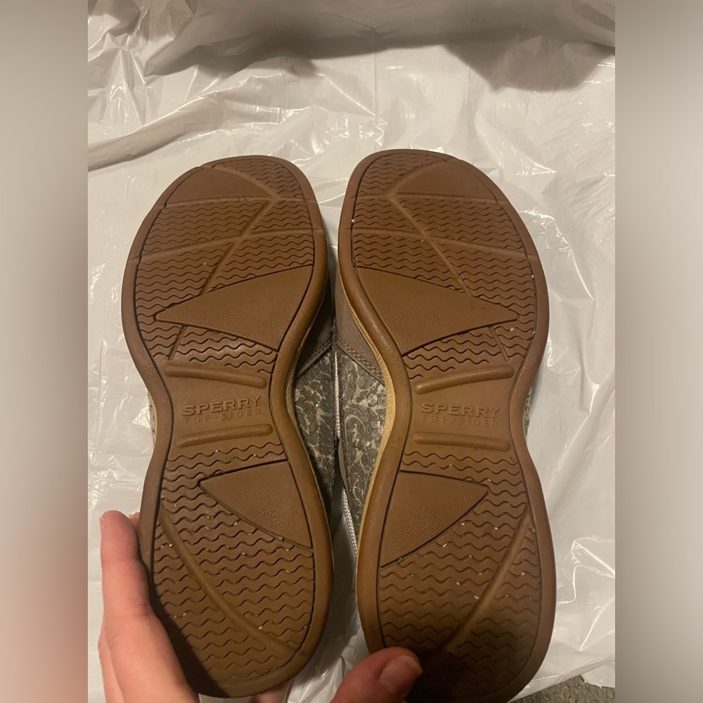 Sperrys - Picture 3 of 6